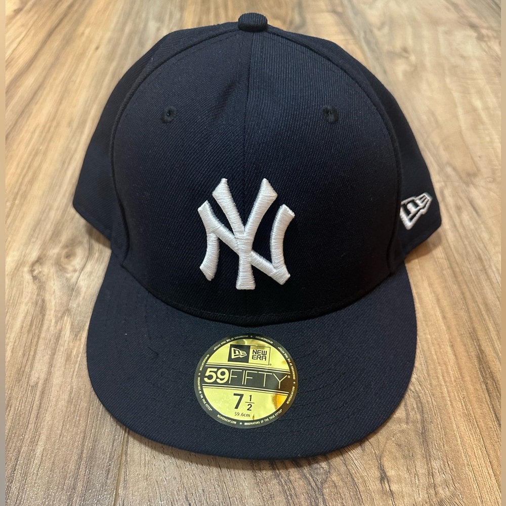 New Era Black 59FIFTY Yankees Cap